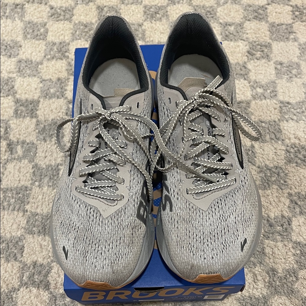 Brooks Hyperion 2 Running Shoes - Light Gray - Picture 2 of 7